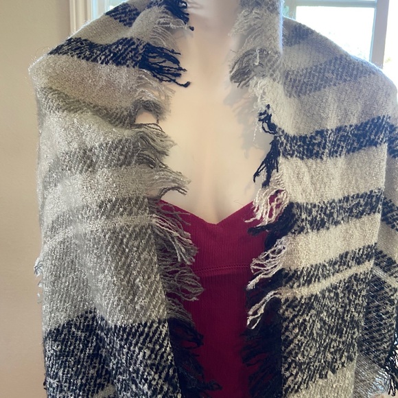 Scarf - Picture 3 of 3